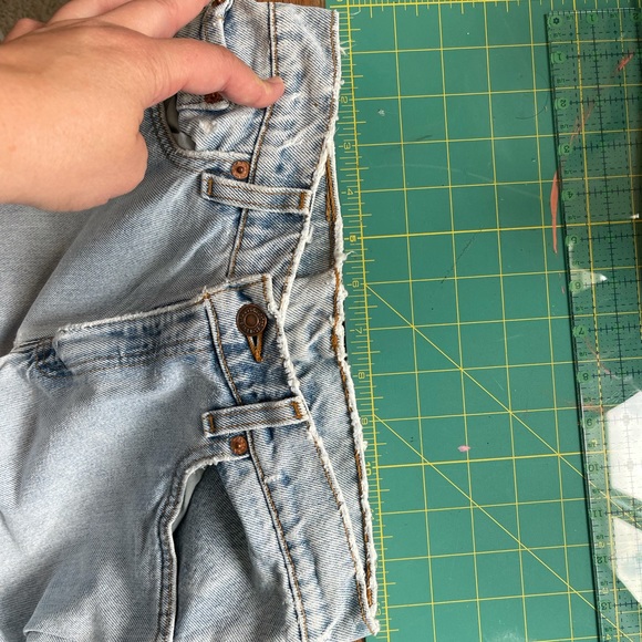 Levi’s vintage high waist mom jeans, 550 relaxed - Picture 6 of 6